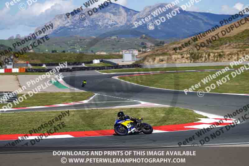 cadwell no limits trackday;cadwell park;cadwell park photographs;cadwell trackday photographs;enduro digital images;event digital images;eventdigitalimages;navarra;no limits trackdays;peter wileman photography;racing digital images;trackday digital images;trackday photos